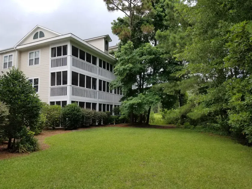 St. James Plantation Erdgeschossvilla, in der Golf- und Ufergegendgemeinschaft. - Image 1