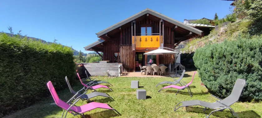 Chalet*** south facing, village view and 400 sq. m garden - Image 1