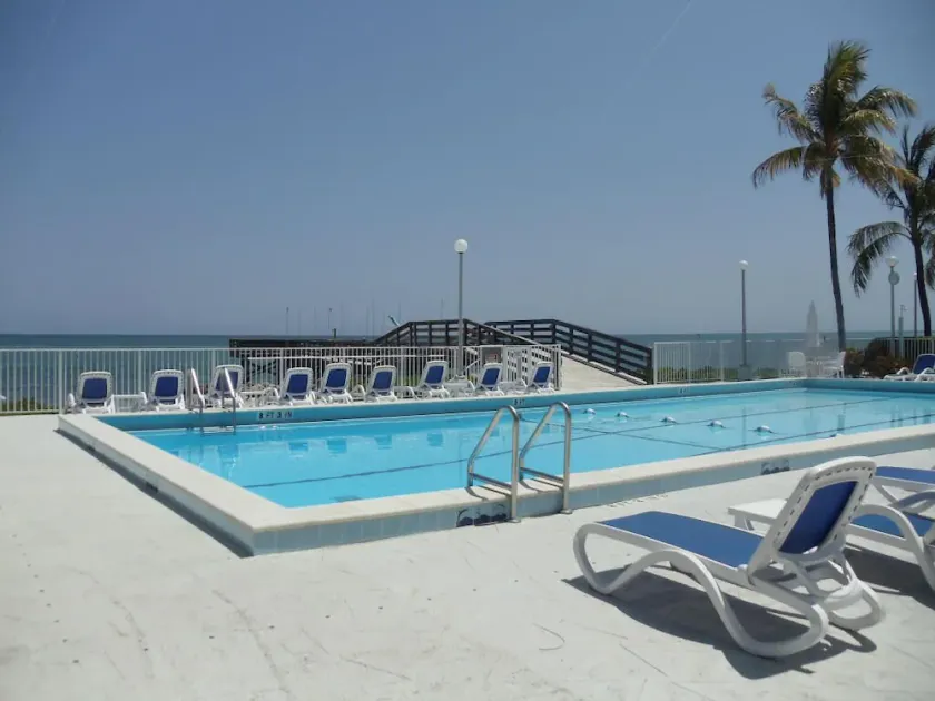 Schöne Aktualisiert vor 2 Bedroom Oceanside Condo in Key Colony Beach Florida! - Image 1