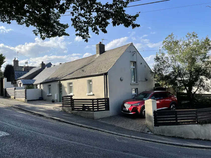 Cottage de charme dans la belle Howth, à 20 minutes du centre-ville de Dublin - Image 1