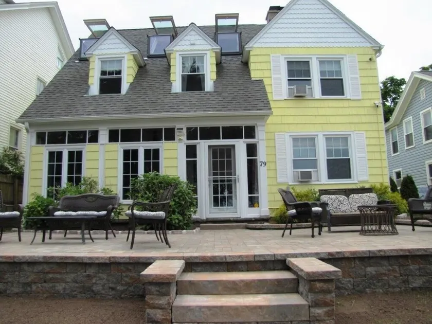 THE GRAND VICTORIAN GUEST HOUSE / BEACH FRONT PROPERTY - Image 1