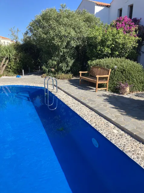 Detached  2 bedroom villa sleeps  4/5< br>Free WiFi - Image 1