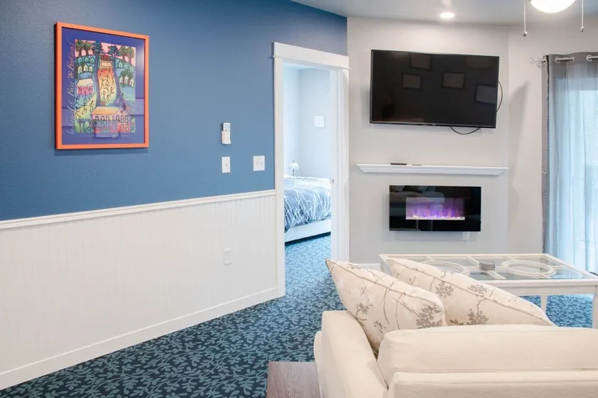 Downtown Salem Oregon Loft Apartment 227 w/ decks and parking - Image 1