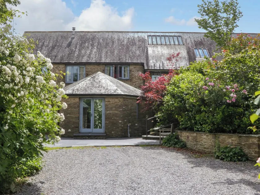 The Roundhouse, Halwell - Image 1