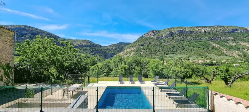 Provenzalisches haus mit beheiztem Pool*/14 Schlafplätze/5 Hektar großes Anwesen - Image 1