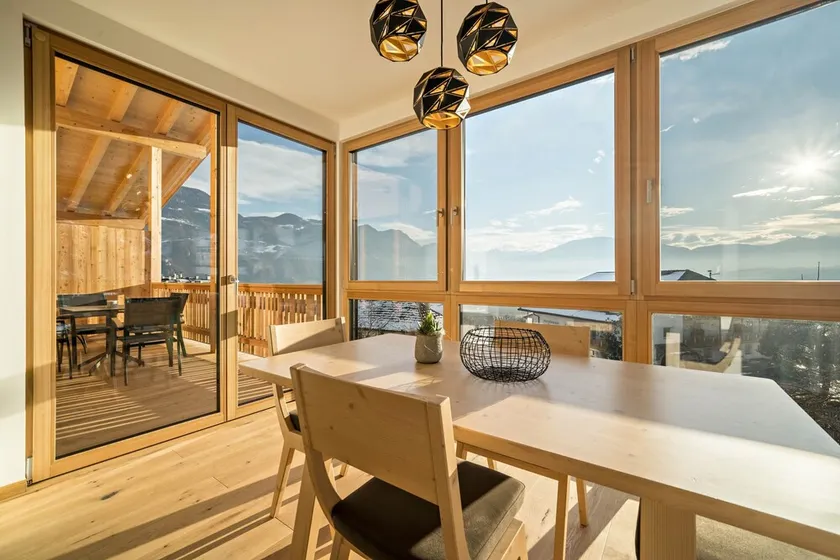 Welcoming Apartment \"Eiche im Nockerhof\" with Mountain View, Wi-Fi & Terrace - Image 1