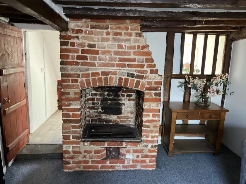 Harleston Norfolk Suffolk border Historic Cottage - Image 1