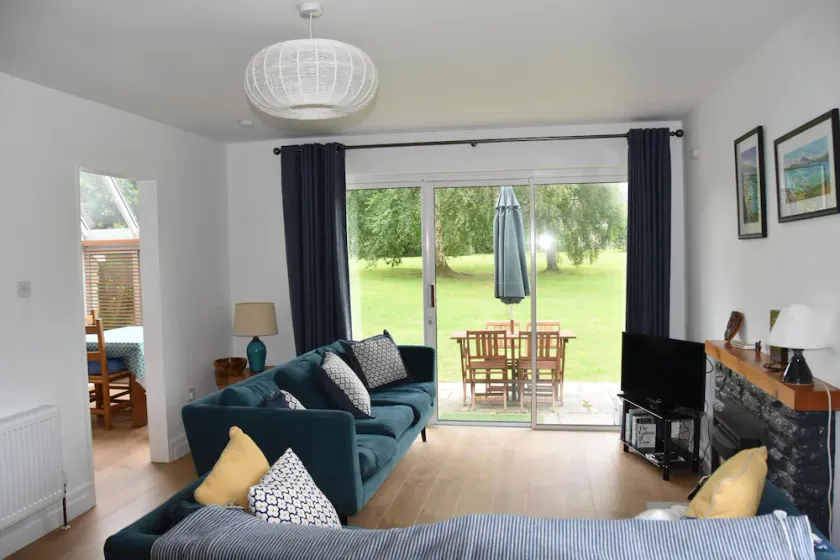 Cottage on the grounds of Rathmullan House Hotel - Image 1