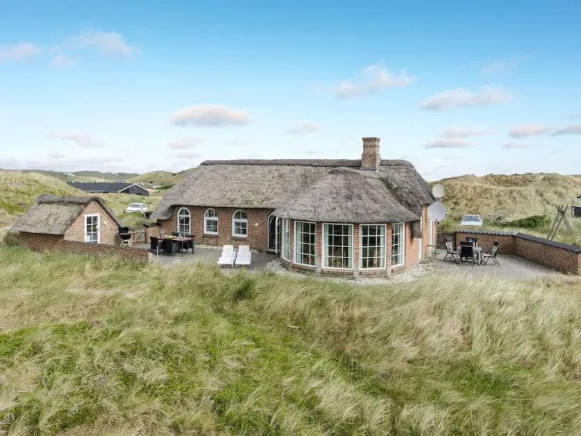 \"Aslaug\" - 500m from the sea by Interhome - Image 1