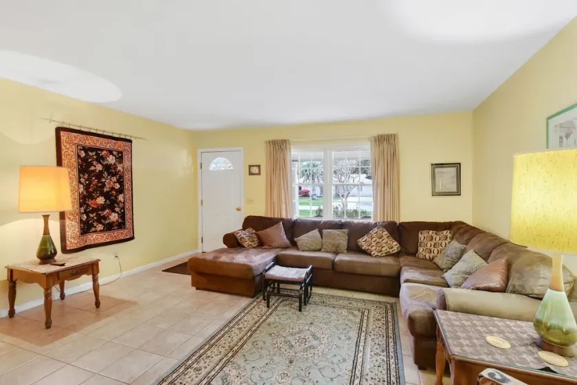 Carole Cottage - Image 1