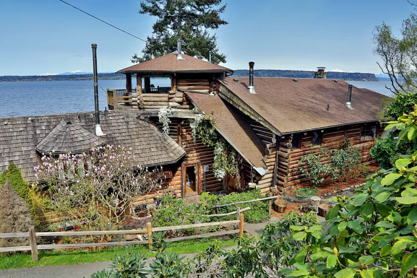 Log Castle - On the Beach, Expansive Sound / Mountain View (nytt för VRBO) - Image 1