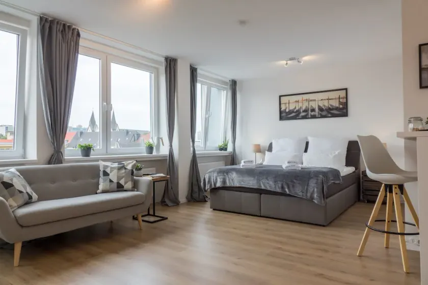 Stylish business apartment at the university near HBF - Image 1