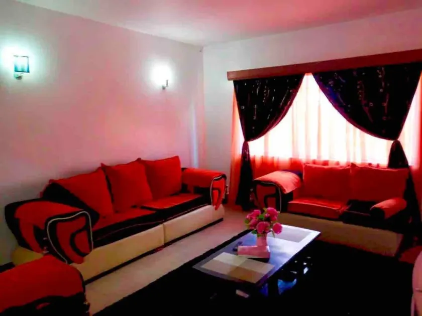 apartment,free parking,internet,spacious room,hot shower,open kitchen,security,g - Image 1