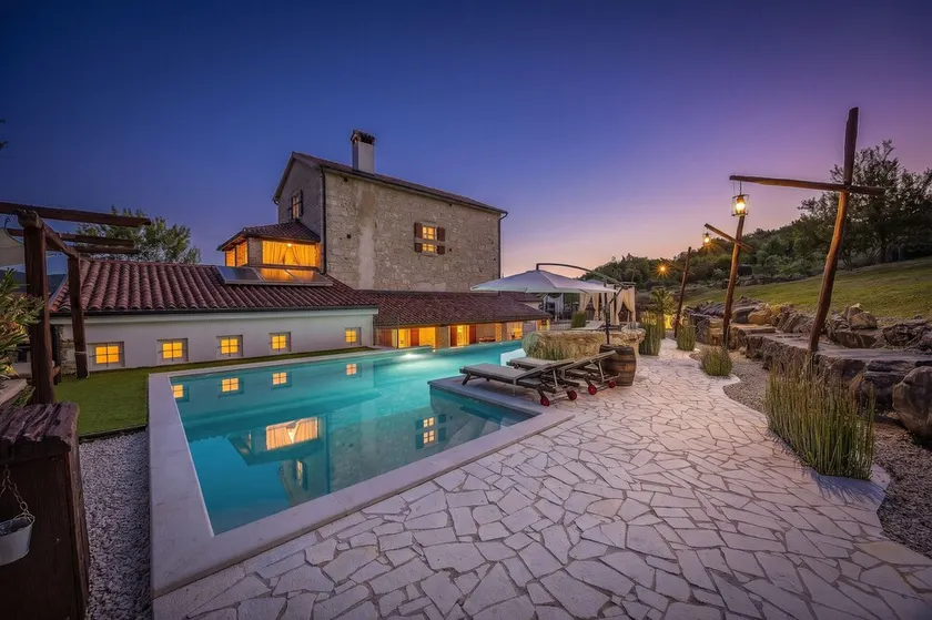 Villa Blazeni Miroslav Bulesic in Central Istria for 8 people with private heated pool and sauna - Image 1
