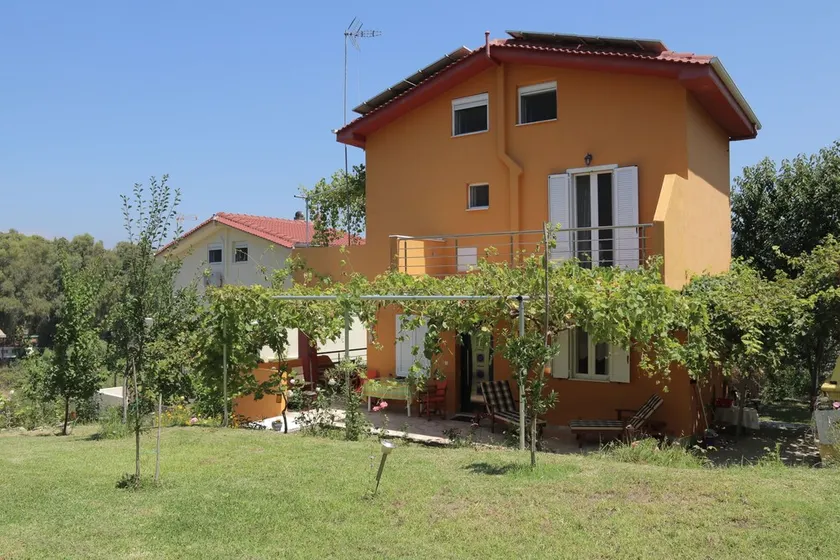 Mediterranean Ionian villa, at the 25km long beach 10 min from Aktion airport. - Image 1