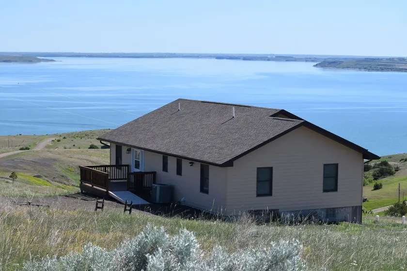 Fishing & Hunting on Oahe Lake near Pierre / Fort Pierre, SD - Image 1
