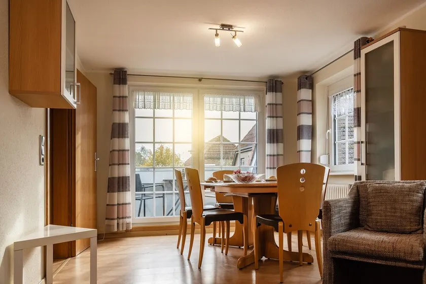 Comfortable and bright: The welcoming upper apartment of about - Image 1
