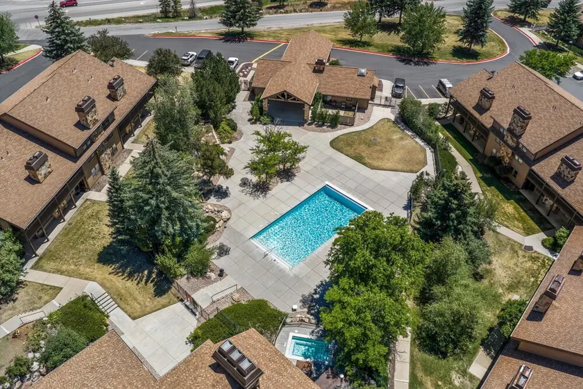 Powder Mountain Retreat - Hot Tub, Shuttle Access, Resort Amenities & Views - Image 1