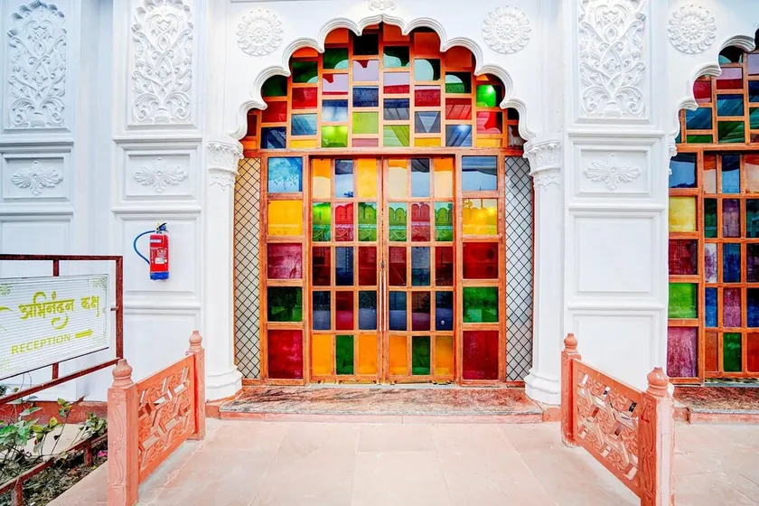 Deluxehotel Banaras Kila - Image 1