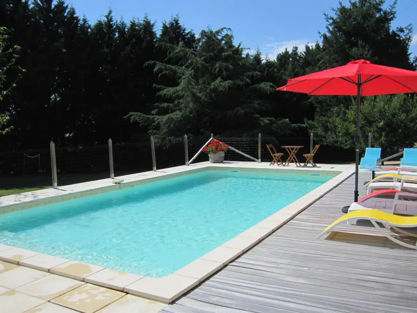 Hus med pool på 3000 M² inhägnad mark i Mauzac Périgord - Image 1
