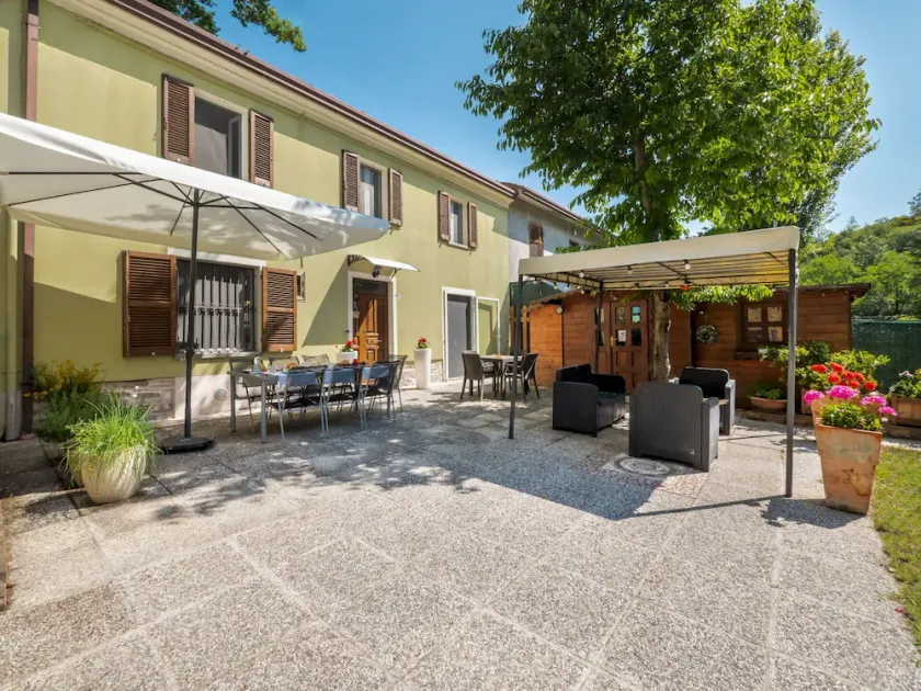 Smuk privat feriebolig med WIFI, privat pool, boblebad, TV, kæledyr tilladt og panorama udsigt - Image 1