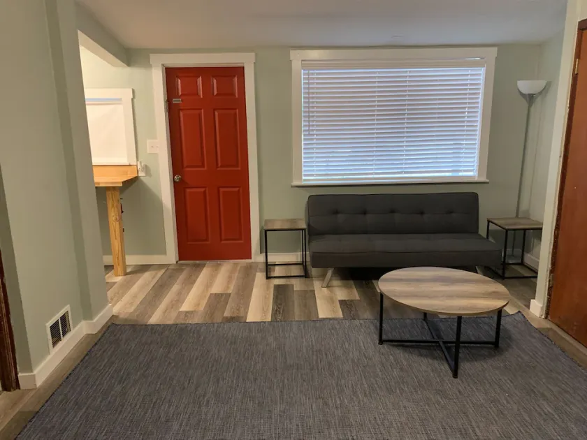 Stay on the St. Johns River - Room 3 at Shell Harbour - Image 1