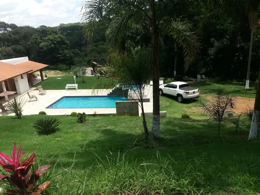 Country house in Ibiúna for rent during the week and holidays, 200 MB Wi-Fi, CD player. FEC.PRIV AND SECURE - Image 1
