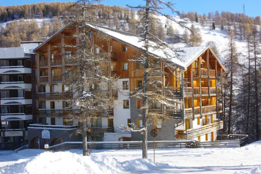 Ecrin des neiges vars appt 4 ou 6 personnes 100 mètres des pistes - Image 1