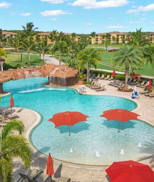 Luxury Resort Condo in Bonita National- Your Perfect Getaway! Golfers Paradise! - Image 1