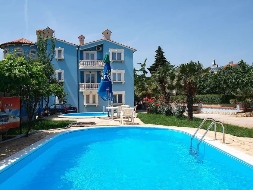 Agréable appartement pour 5 personnes avec piscine, climatisation, TV, terrasse et animaux admis - Image 1