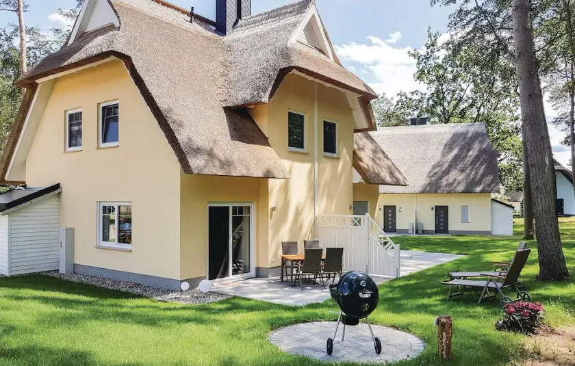 Reetdachhaus Kiek In` Wald - Image 1