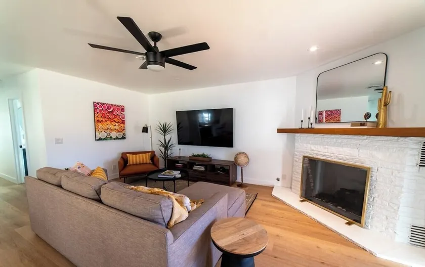 The Grove on Main, 2 Homes, Large Patio - Image 1