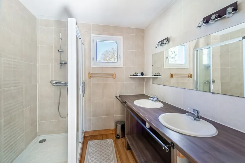 Large family house at 230m from the beach! - Image 1