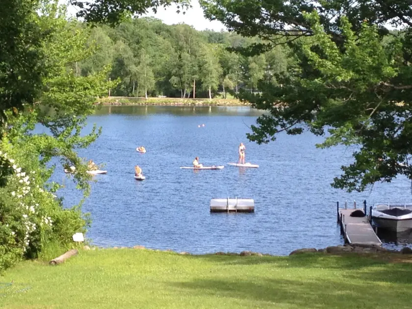 Rolig familj Wolfeboro Winnipesaukee Waterfront med en SUP, 5 kajaker och 2 kanoter - Image 1