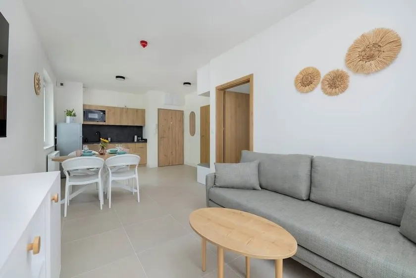 Comfortable Apartment in Dąbki | Balcony, Parking, Close to Sea - Image 1