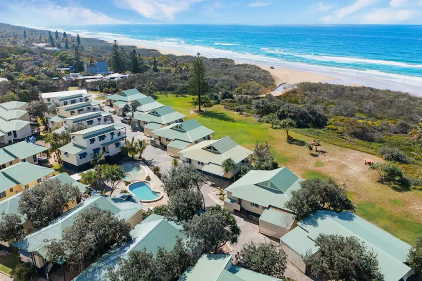 Fraser Island Beach Houses - Image 1