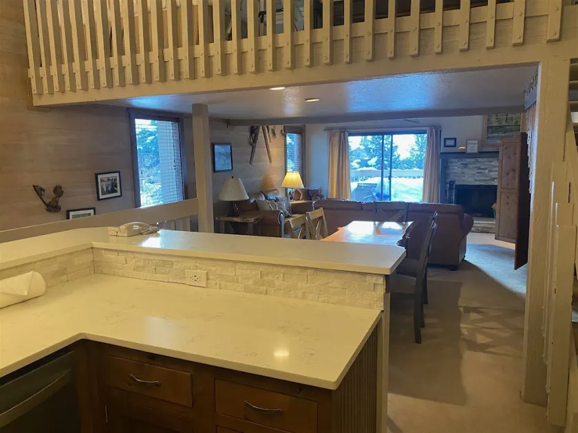 Snow Creek 1551 - Ski-in/Ski-out + Pool & Hot Tub - Image 1