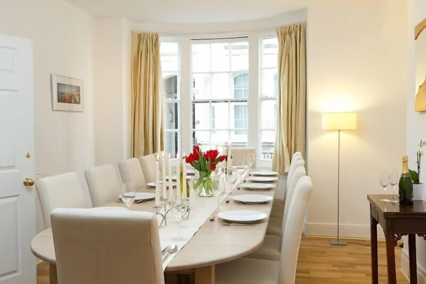 Large, 7 bed, Spacious, Regency Townhouse in Central Brighton by MyHolidayLet - Image 1