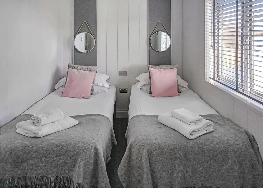 3 værelses bolig i Newbury - Image 1