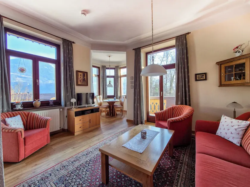 Bright and Comfortable Apartment in Bischofswiesen - Image 1