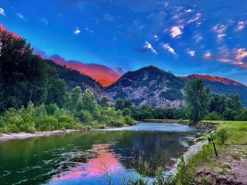 Riverdance Lodge: Best Family and Friends private Icicle River Fun Getaway!! - Image 1