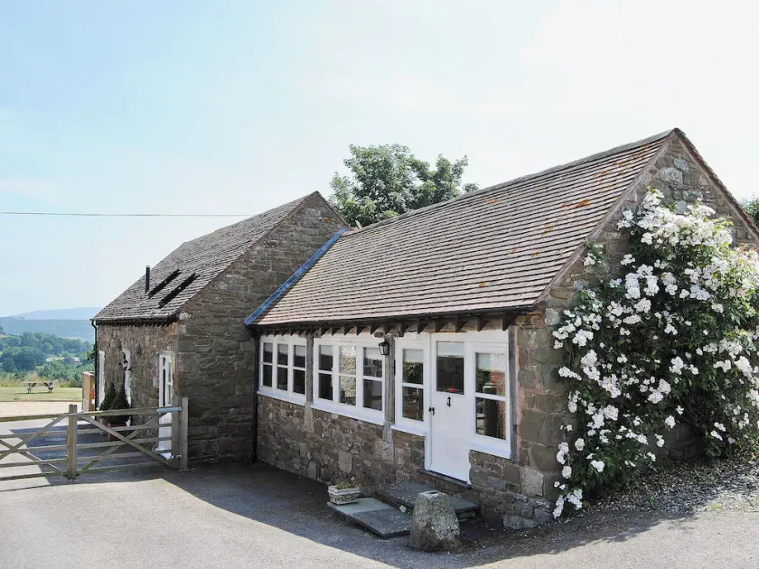 3 bedroom accommodation in Broome Chatwall, near Church Stretton - Image 1