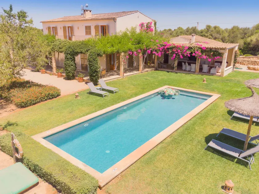 Ideale Ferienfinca für Familien mit Kindern, einzäunbarer Pool und Spielplatz - Image 1