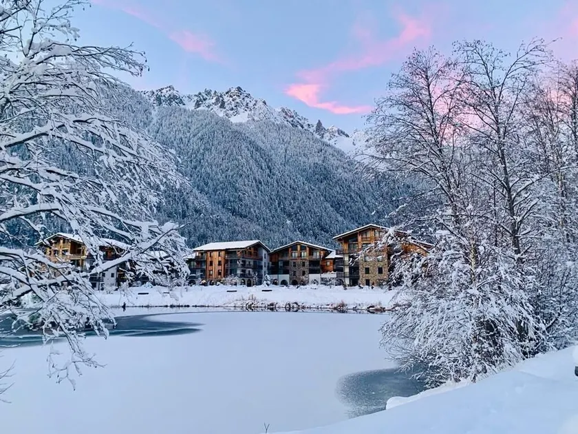 Apartamento de 65m2, dorme 6/7, lago e vista para o Mont Blanc em residência spa ***** - Image 1