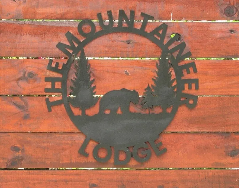 The Mountaineer Lodge - Image 1