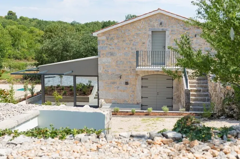 Luxury Jerini Barn in Bajcici - Image 1