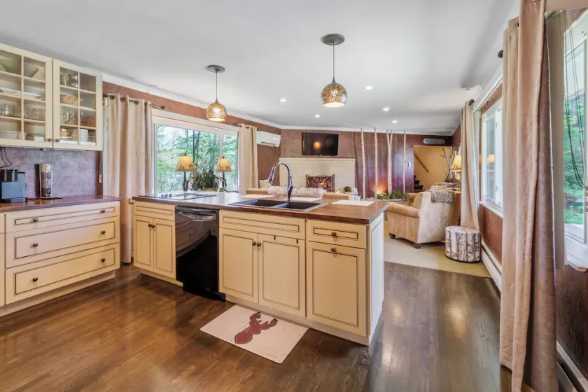Beautiful family lodge with all the comforts of home - Image 1