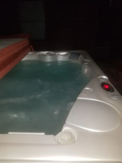Stay Together! Mini farm escape, sleeps 10, Hot tub, covered porches - Image 1