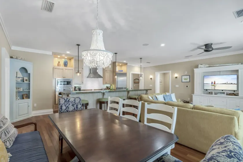 30A Beaches! 3 Adult Bikes! Fitness Center and Sauna! - Image 1