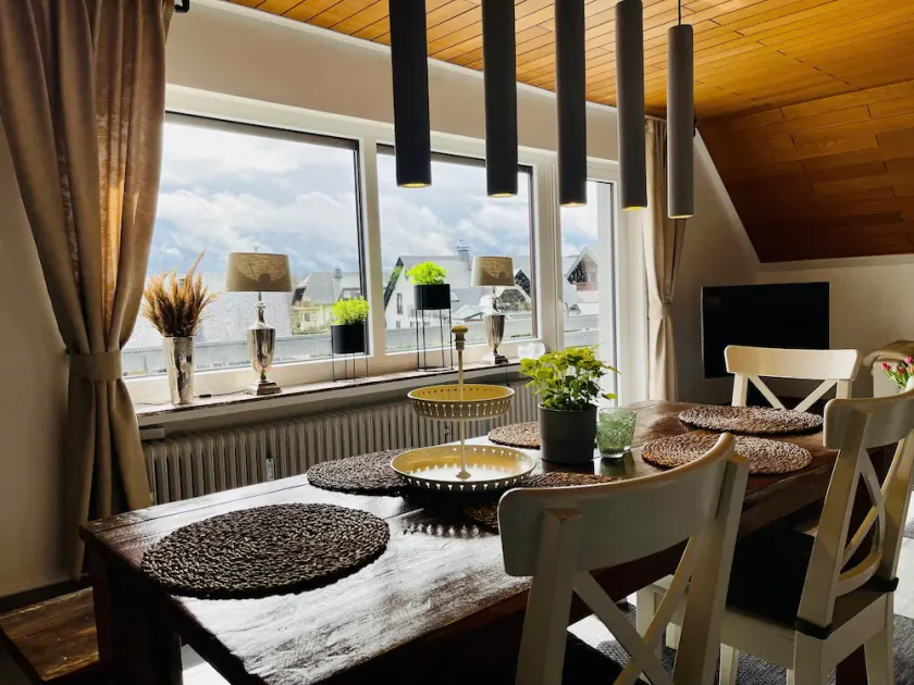 Appartamento adatto alle famiglie con giardino e barbecue | Vista panoramica - Image 1